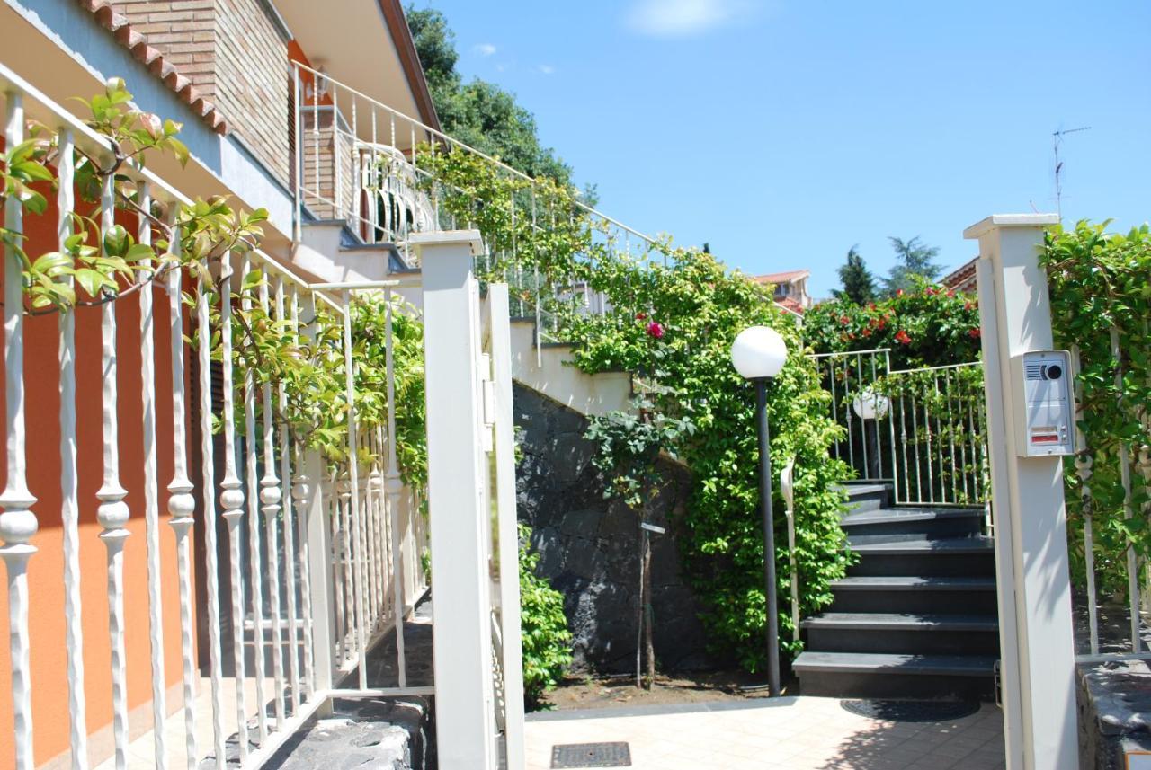Aparthotel Etna Royal View Trecastagni Exteriér fotografie